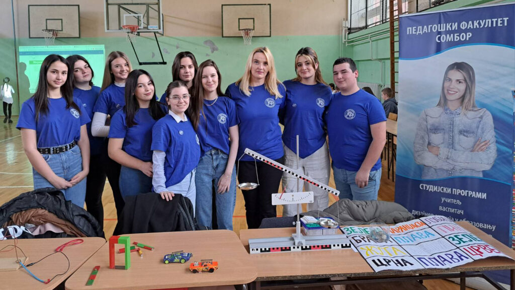 Студенти Педагошког факултета са децом на ФИЗИ БИЗИ фестивалу
