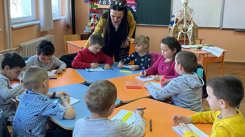 Деца предшколског узраста у посети Педагошком факултету